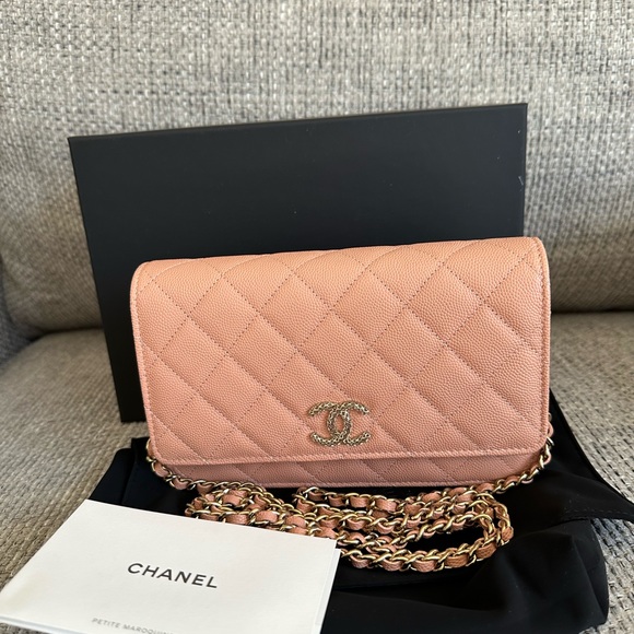 Brand New CHANEL 23P Beige Caviar GHW CC Wallet On Chain WOC with Receipt - Picture 2 of 14